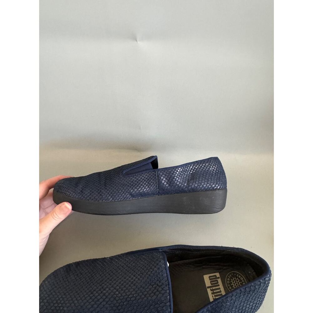 FitFlop Shoes Womens Size 10 Navy Slip On Wedge Loafers Snake Embossed Comfort - Picture 4 of 9